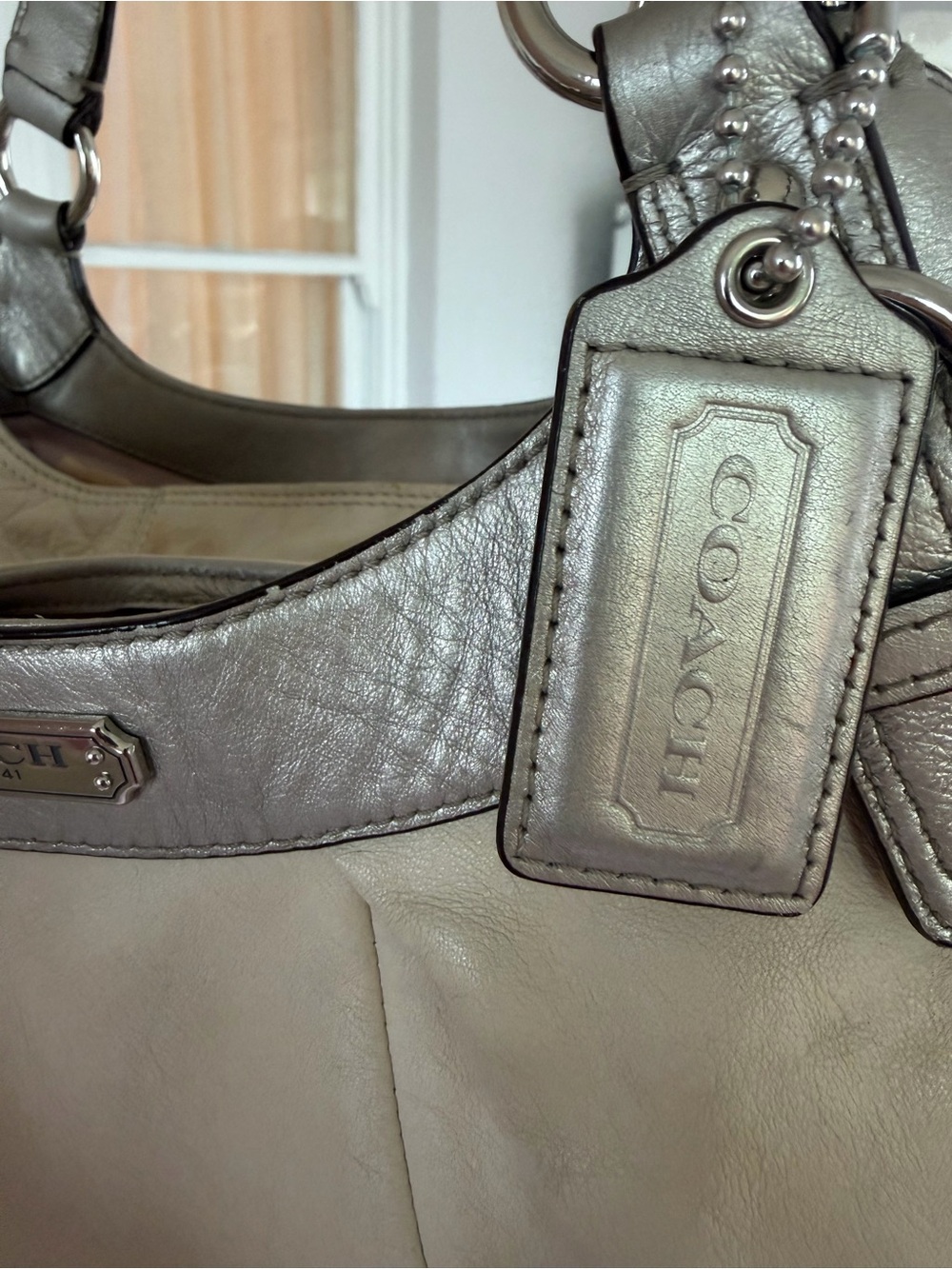 Coach Beige Leather Shoulder Bag with Metallic Taupe Trim - Picture 6 of 9